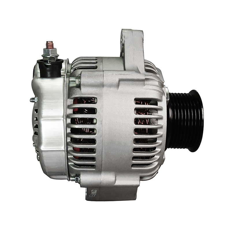 Alternator Denso 12V 140A do AG-CHEM Terragator 6103 i John Deere 6081AFM75 / 6125AFM75 / 6125SFM75
